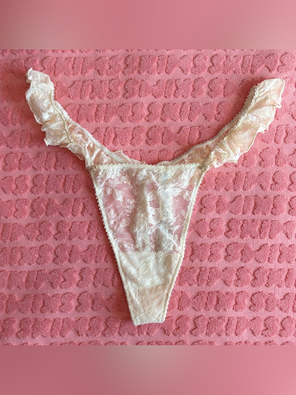 🦋 SKIMS Stretch Lace Butterfly Thong | Ecru / Champagne | 3X | NWT 🏷️ - Picture 2 of 5